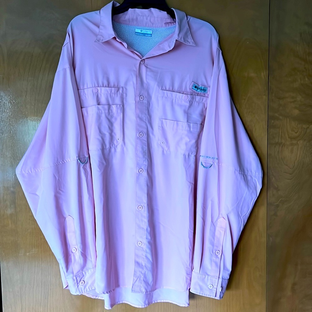Men’s Columbia shirt